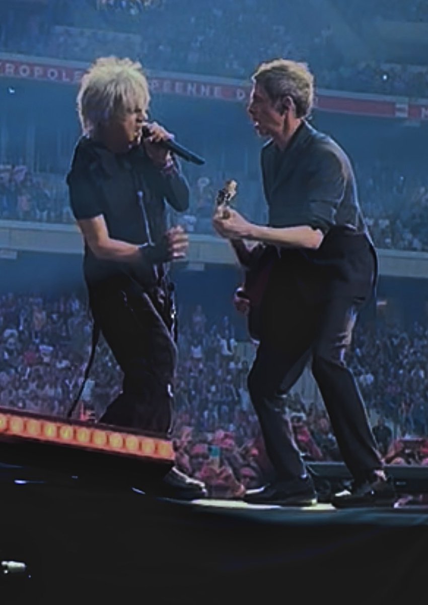 kty_1913's tweet photo. Ces moments tellement intenses !
#centraltour #lemanque @indochinetwitt @nicolasirkis #borisjardel https://t.co/Gg0pNMtnaa