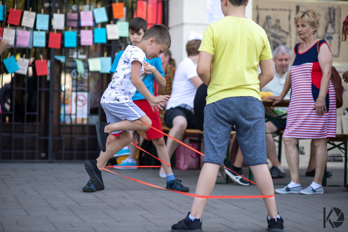 DANubeUrbanBran's tweet photo. 🤩 KÉK - Contemporary Architecture Centre (KÉK) organized and participated in series of events and activities in Dunaújváros, Esztergom, Ráckeve, Szigetzug, Szigetújfalu, and Szigetbecse, celebrating the Danube Day 🇭🇺❤
👉 Check them out: https://t.co/b6wPf6zsL9 https://t.co/XfEcgkbioA