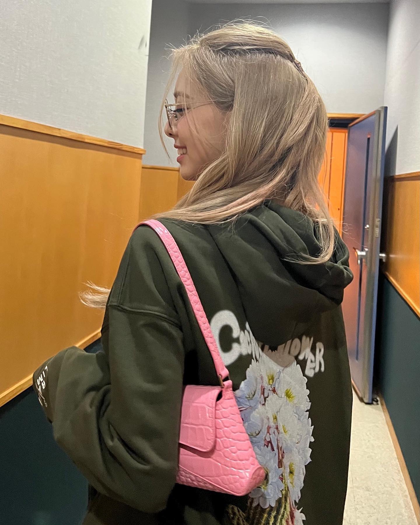 FYvPSp0UIAA0DGC.jpg:orig