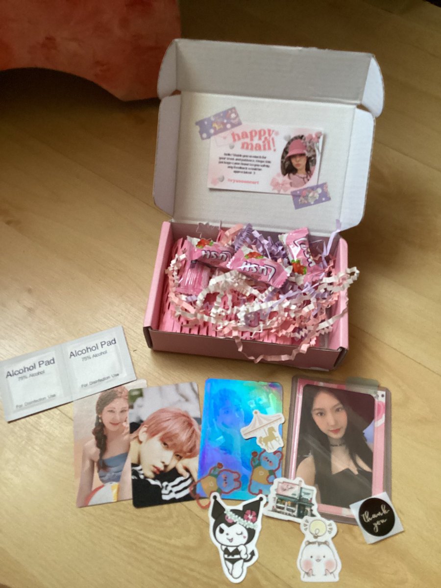 cartofizzy's tweet photo. ↳ ♡ #iahmails ♡ 
from @ryusooncart ↲

 ˏˋ Isa arrived! she arrived to me safely with cute freebies and super cute packaging!
very worth it :D this is also my first stayc pc, tysm ackkk! ˊˎ https://t.co/V1ZTHH9sS1