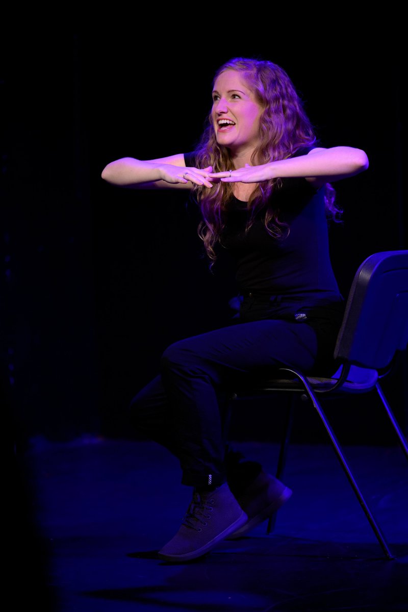 A character from Stacey Solo...? Or a very excited short person arriving at the #EdFringe2022 box office to get show tickets?!