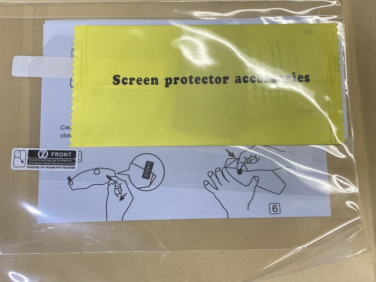 ffsarami's tweet photo. 今更ながらですが、メーターの液晶保護に気が付いた笑笑
ほんで、買って見た😸😸
#jc79
#cb125r https://t.co/ESaOiTDxqb