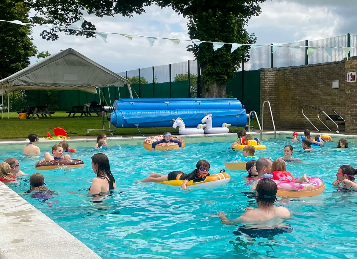Low cost swims available for eligible families Tuesday to Friday afternoons this summer, thanks to You Move.
Find out more here:
buff.ly/3ozWm1r