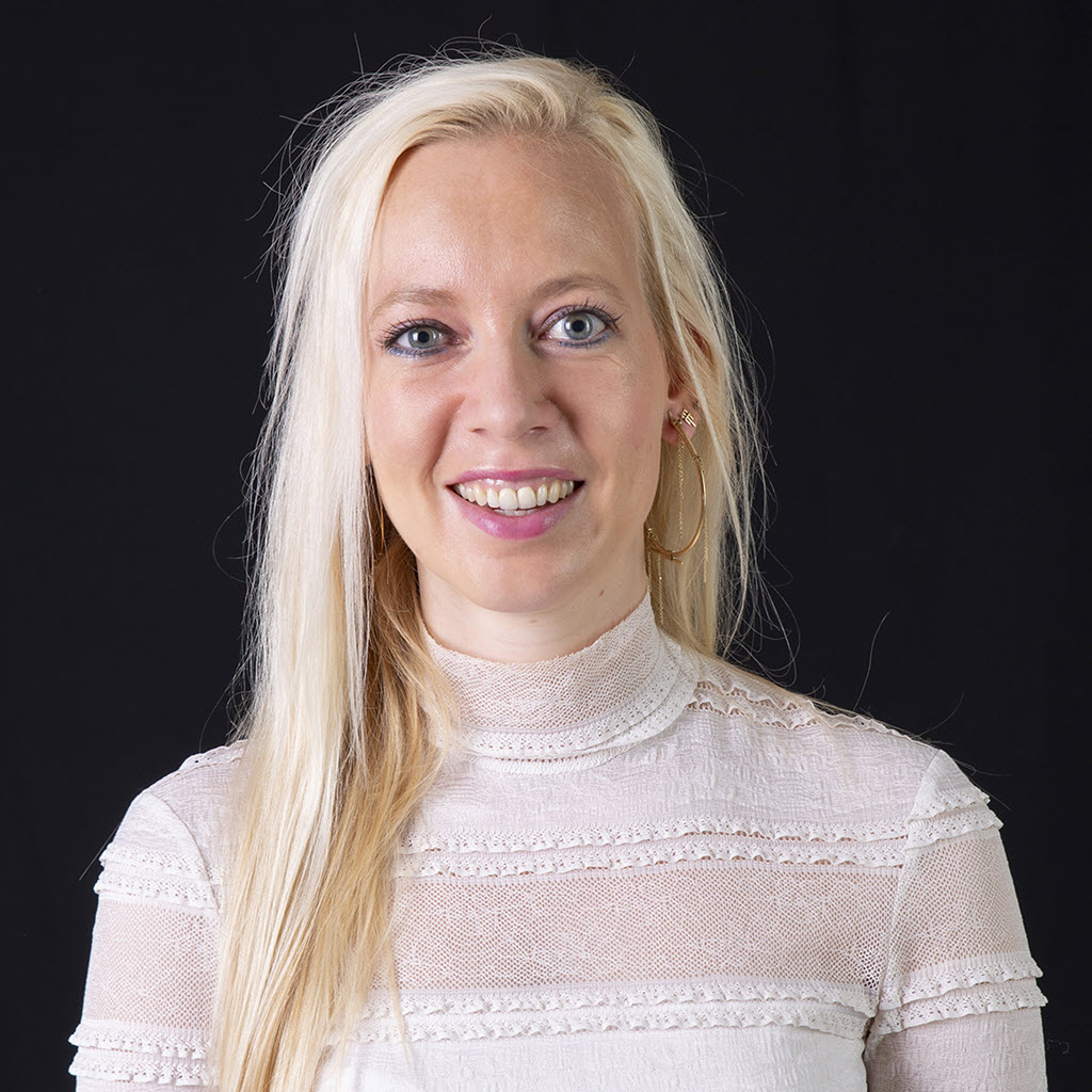 Code24NL's tweet image. We hebben een nieuwe collega! Michelle gaat ervoor zorgen dat Code24 blijft voldoen aan vastgestelde certificeringen en dat onze medewerkers goed geïnformeerd zijn over informatiebeveiliging.

Onze vacatures: jobs.code24.nl.

#Code24 #GGZ #EPD #werkenbij #jobalert