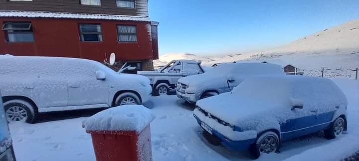 Motlatsi_RC's tweet image. This is a Afriski 
Around the year lesotho get an opportunity to Wear a white blanket Lesotho is indeed our holy Land 
@zothash  come home girl…🇱🇸🇱🇸🇱🇸🇱🇸