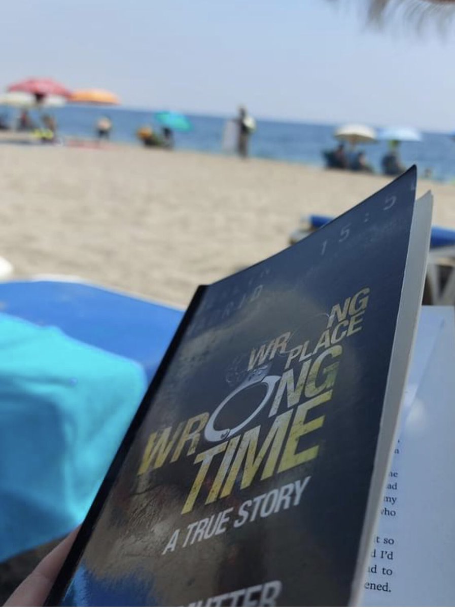 Just received this from someone on #holiday, at least they’re in the RIGHT PLACE 😆 #WrongPlaceWrongTime #bookboost #bookbangs #IARTG #BooksOnHoliday #AuthorsOfTwitter #England #London #Spain #Marbella #WhatToRead #AuthorsOfTwitter #WhatToReadNext #BooksToRead #BYNR #ASMSG 😎