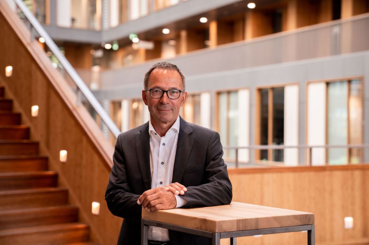 COVID-19 registraties in Ysis belangrijk! #Covid registraties in #Ysis geven namelijk antwoord op belangrijke vragen voor het zorgbeleid. Ysis is momenteel de enige bron voor surveillance en beleidsadvisering OMT, VWS en de Gezondheidsraad. Meer info ▶️ bit.ly/3cPB3GN