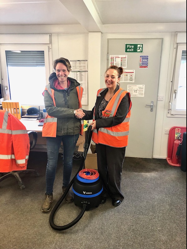 TennantUK's tweet image. Congratulations to Anna Thomas of Stonepack Aggregates And Renders for winning our competition and getting a brand new C167 Tub Vacuum when she visited our stand at the Hillhead Show last month.

#experiencetennant #hillhead2022 #compatition #cleaningmachines #aggregates