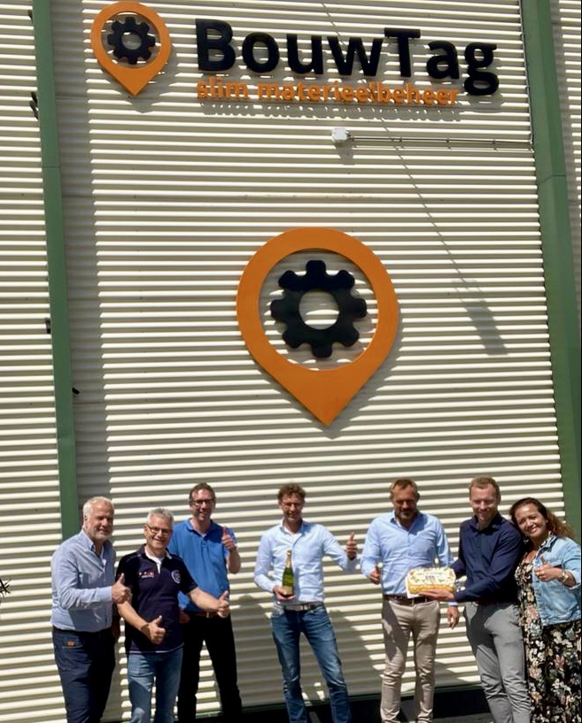 Milestone alert! We want to congratulate <a href="/BouwTag/">BouwTag</a> on reaching 25k #connected devices. It's been great to watch them grow from the very beginning and we're proud to be able to contribute to their success.

Cheers to our collaboration and we can't wait to see what the future holds!