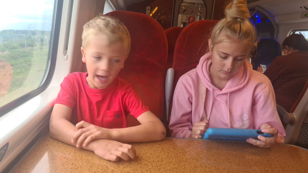 joanne_casson's tweet photo. London bound https://t.co/KiZKxEacZN