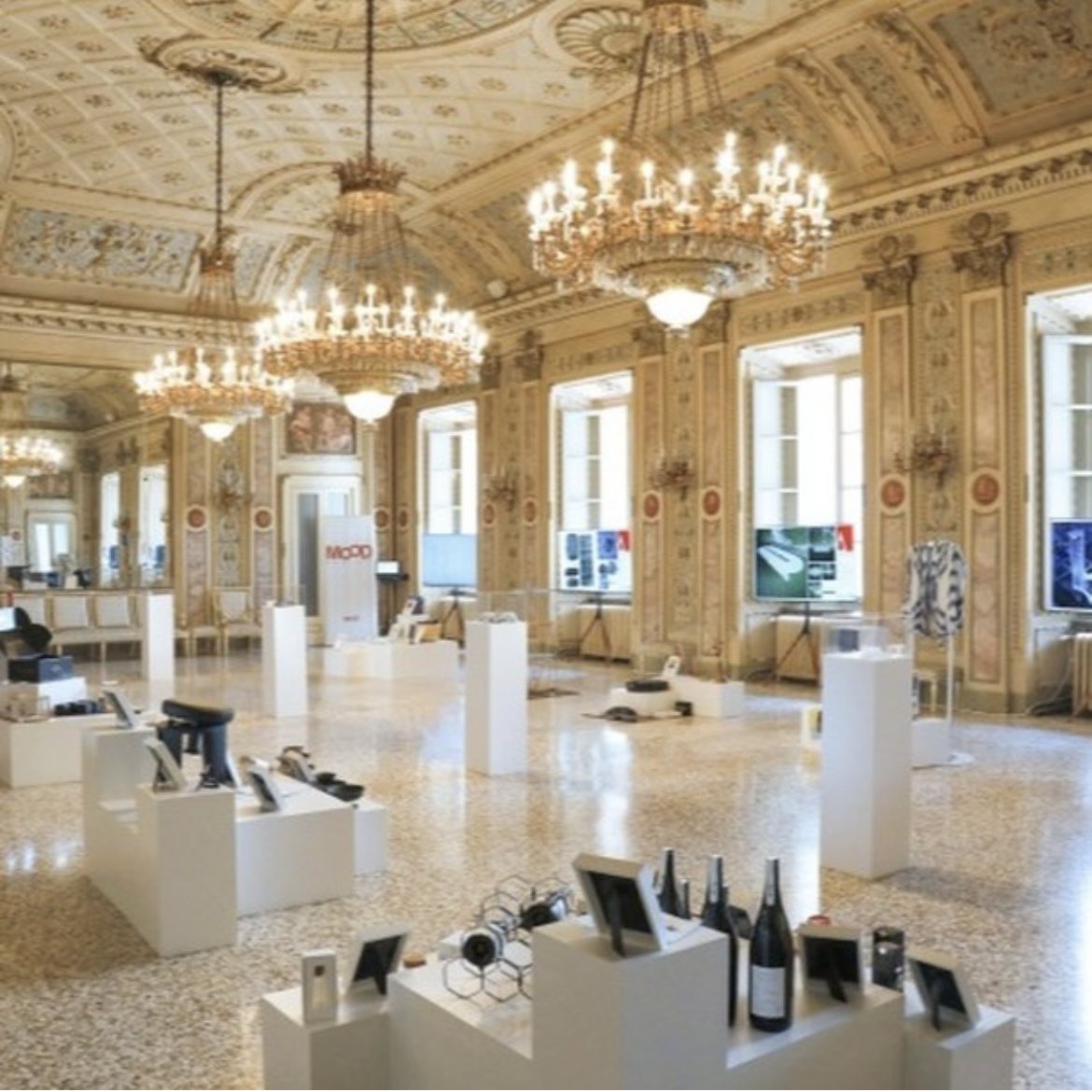 Our friend and member, Syuji Volkov (<a href="/archer19920910/">Alex Li (QiuYu Li)</a>) in A’ Design Award Winners Exhibition in Como, Italy ！ Congratulations!!! 

メンバーのしゅうじさんが イタリアのコモでA’ Design Awardの受賞者展を参加しました。おめでとうございます🎉