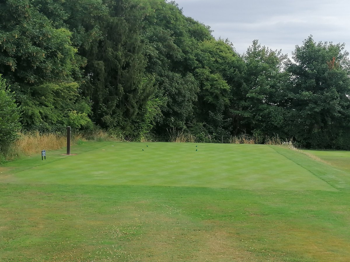 Tees looking on point this morning. Great job lads. <a href="/RoyalWinchGC/">Royal Winchester GC</a> <a href="/AndyBarber22/">Andy Barber</a> <a href="/PaulEngland92/">Paul England</a> <a href="/Joebound96/">Joe B</a> <a href="/ColinTrebilcock/">Colin Trebilcock</a>