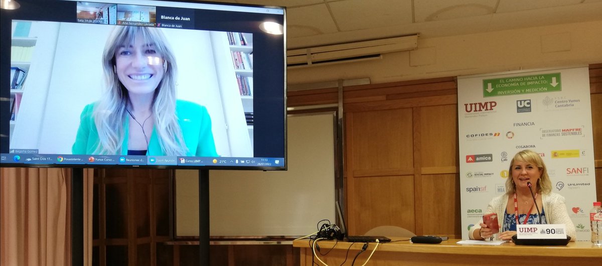 Begoña Gómez, directora de la Cátedra de transformación social competitiva de la <a href="/unicomplutense/">Complutense</a> nos habla de "Cómo ligar el impacto al negocio mediante una estrategia de transformación social competitiva", en la tercera sesión de hoy. #yunusUIMP2022