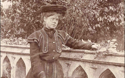 ScealNamBan's tweet photo. Ba ghníomhaí agus scríbhneoir í Alice le linn thréimhse athbheochan na Gaeilge. In éineacht le hAnna Johnston, bhunaigh sí 'An Shan Van Vocht', iris mhíosúil, idir 1896-1899.

"Yes Ireland shall be free, from the centre to the sea, and hurrah for liberty says the Shan van Vocht" https://t.co/VfOK5G8DTY