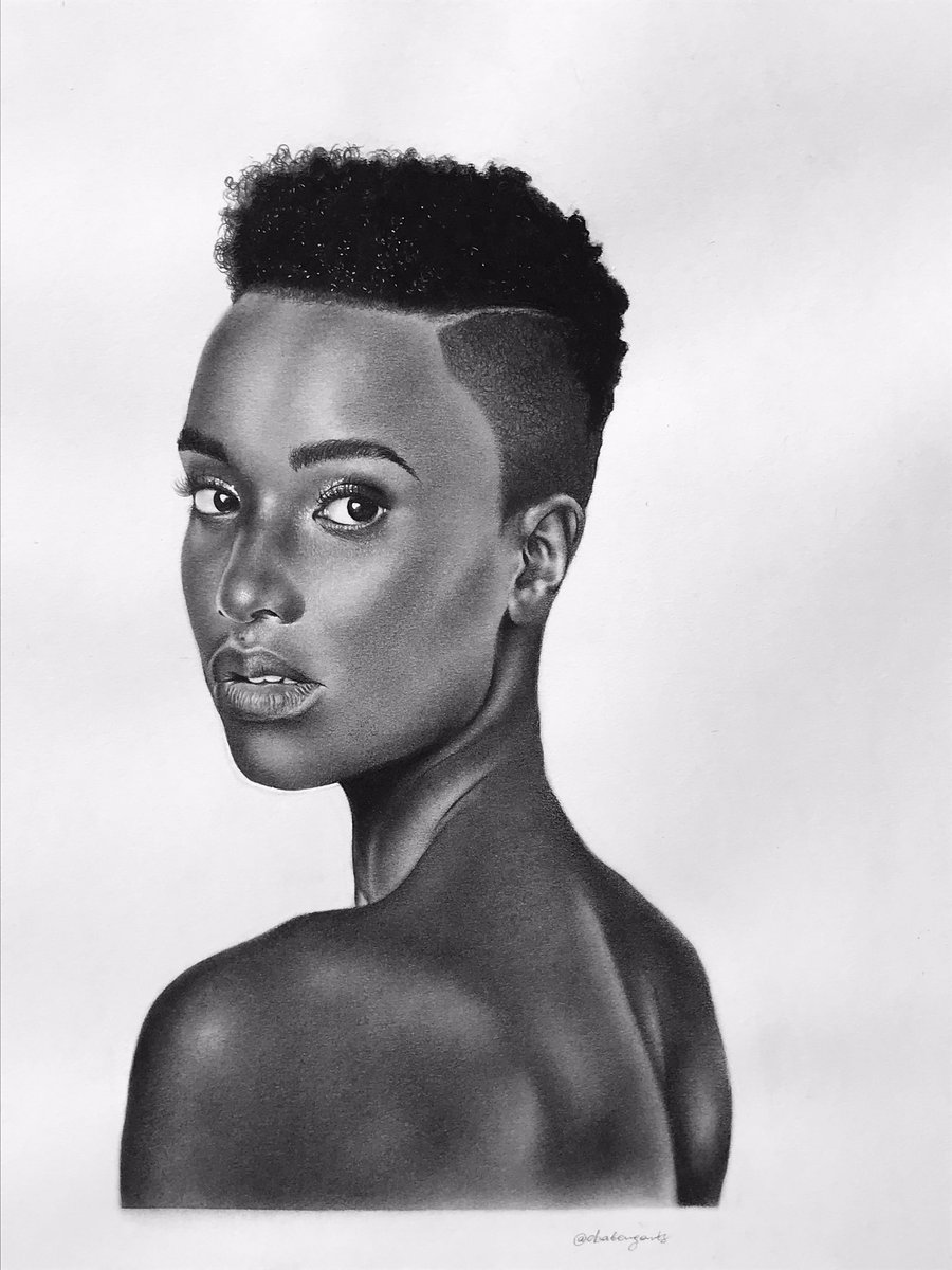 Obakengarts30's tweet photo. @zozitunzi A2 portrait drawing✍🏽❤️ #MissUniverse @brieflyza #art #Pencildrawing https://t.co/BHIqInIH1H