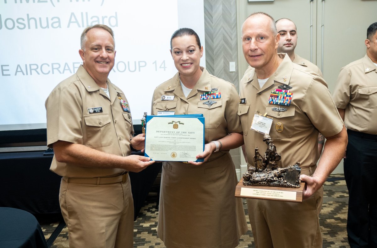 NavyMedicine's tweet photo. BZ IDC! Rear Adm. Darin K. Via, Navy Deputy Surgeon General, and Hospital Corps Force Master Chief Michael J. Roberts, presented the Independent Duty Corpsman (IDC) of the Year awards. https://t.co/6dxR4vztSD
#navymedicine #hospitalcorps https://t.co/IFfzfqrh1r