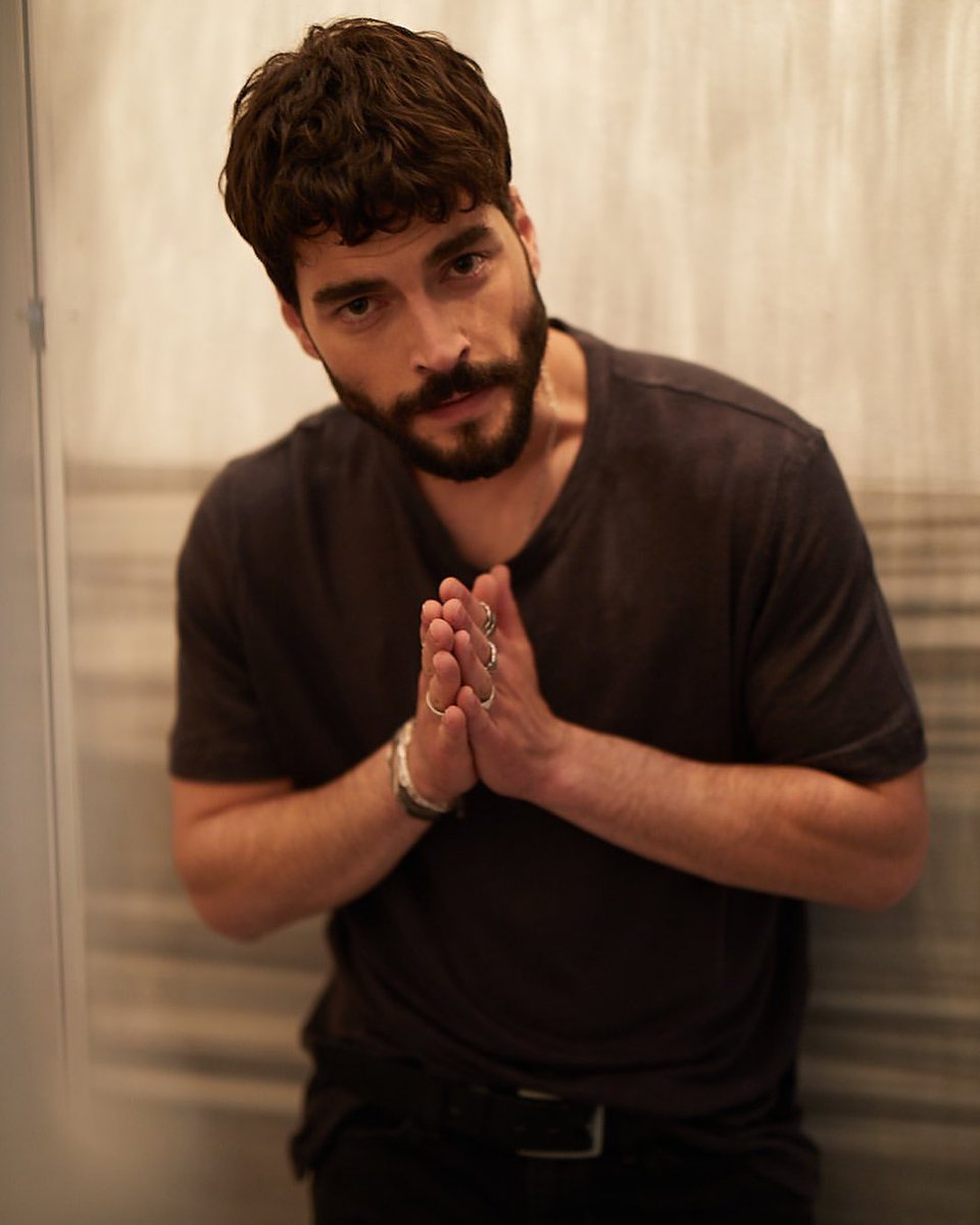 #AkınAkınözü hangi diziyle ekrana dönüyor?
Sevilen oyuncu yeni sezonda Talat Bulut ile birlikte TV8'in yeni dizisinde rol alacak.
İşte ayrıntılar:
🔗adba.tv/ekran/yerli-di…