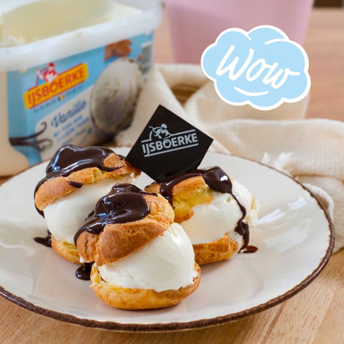 #RECEPT: Op zoek naar een verrassend ijsdessert om aan je barbecuegasten voor te schotelen? De snoezelige room(ijs)soesjes van Stephanie Bex en <a href="/njam/">J M</a> zijn een must om deze zomer mee uit te pakken! Of was het nu bakken? 👨‍🍳
njam.tv/recepten/soesj…