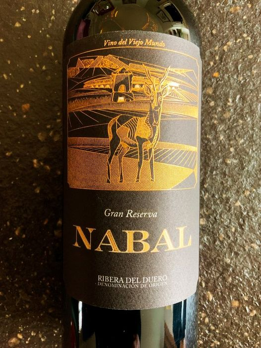 BodegasNabal's tweet photo. Nabal Reserva Selección de la Familia es ejemplo y muestra de la recompensa del tiempo, de nuestra experiencia, conocimiento y del verdadero saber hacer en el arte del vino.
#Nabal #BodegasNabal #NabalReserva #vino #wine #wein #winelover #winelovers #riberadelduero https://t.co/2mYRZTDbP5