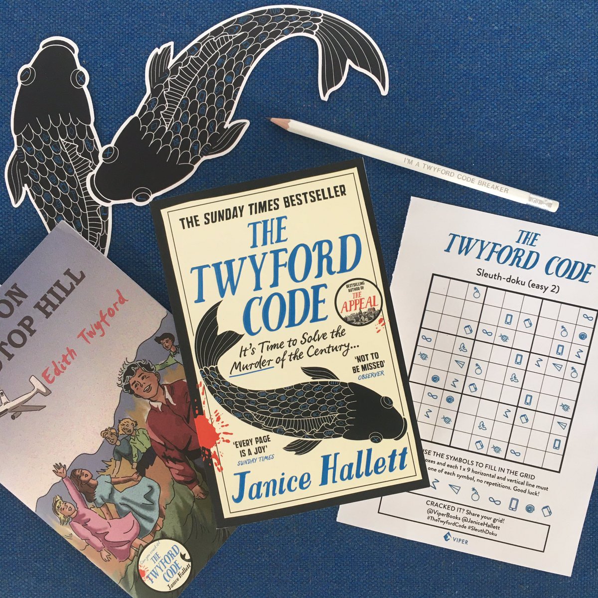 ViperBooks's tweet image. 📢 WIN! We have THREE highly coveted #TheTwyfordCode packs to give away, including a special codebreaker pencil, sleuthdokus, stickers and a rare copy of Edith Twyford’s #SixonGoldtopHill 🐟🕵️‍♀️

RT before midnight on Sunday to enter. Prizes to UK addresses only. Good luck!