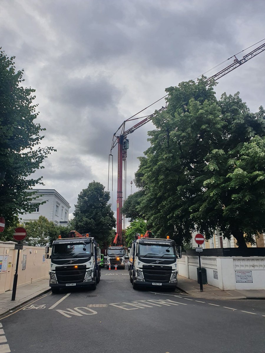 tochltd's tweet photo. The fleet out in full force this week! Delivering Soil and Compost to the wonderful @KateGouldGarden ! 🚚🏡
#London #Delivery #Soil #Compost #Shingle #KateGould #Gardening #Landscaping #LDN #GreaterLondon #Fleet #Volvo #VolvoFleet #Tridem #VolvoTridem 
@VolvoTrucksUK https://t.co/z6FDDCFqYj