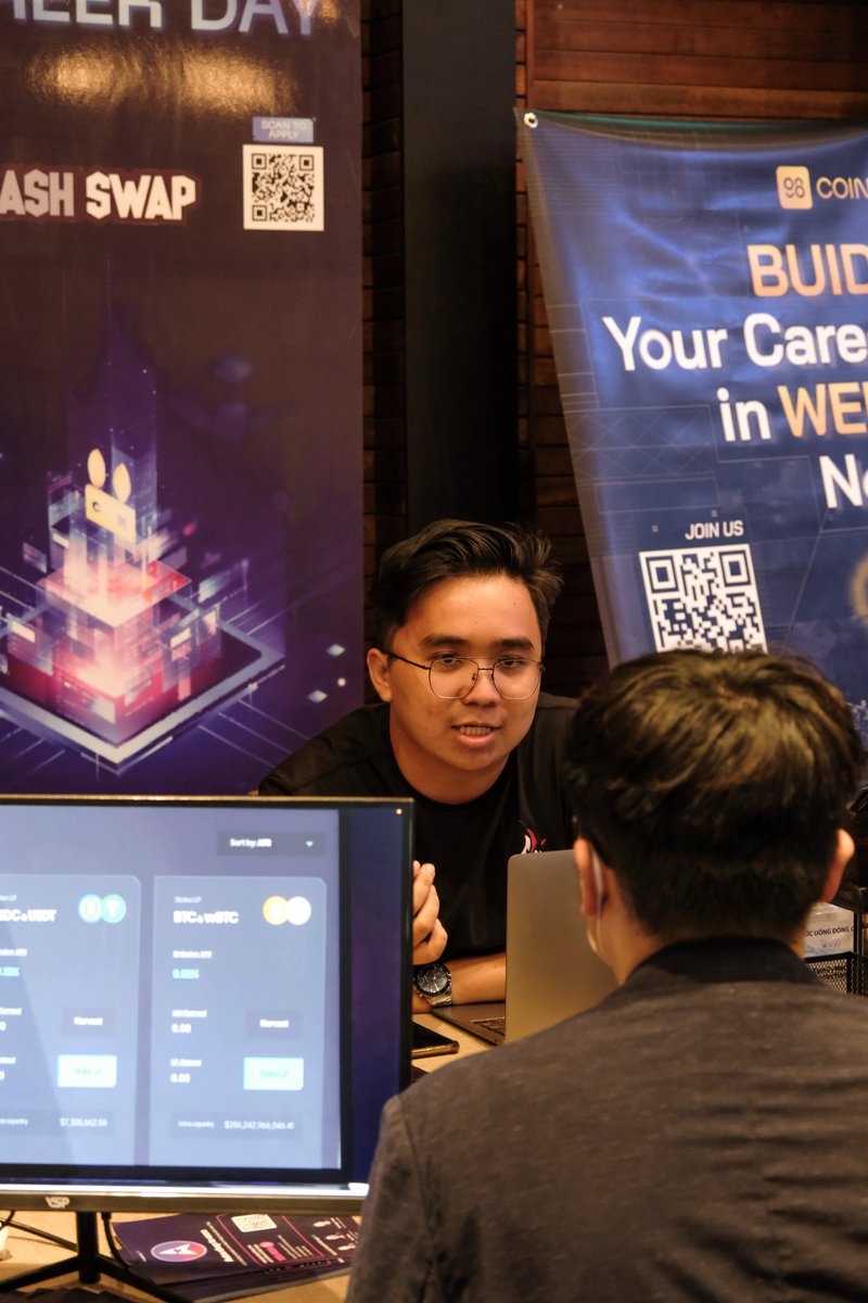 ash_swap's tweet photo. Thanks to #BUIDL Career Day event hosted by JobHopin, we can spread about @ElrondNetwork to more Vietnamese potential users here, as well as about our strategic partner @IstariVision 🎉 https://t.co/snKbaisC2K