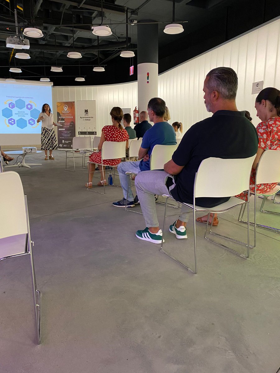 MDiosR's tweet photo. En #AdejeInnova tocó hablar de los #laboratorios como una oportunidad para contribuir al cambio social y a la #Agenda2030 sin dejar de mencionar #ModeloHIP
Gracias a @adeje y #valtia, fue un placer compartir la experiencia de @LabINS20
#InnovacionSocial #Alianzas #Participación https://t.co/ilVXj2M2WO