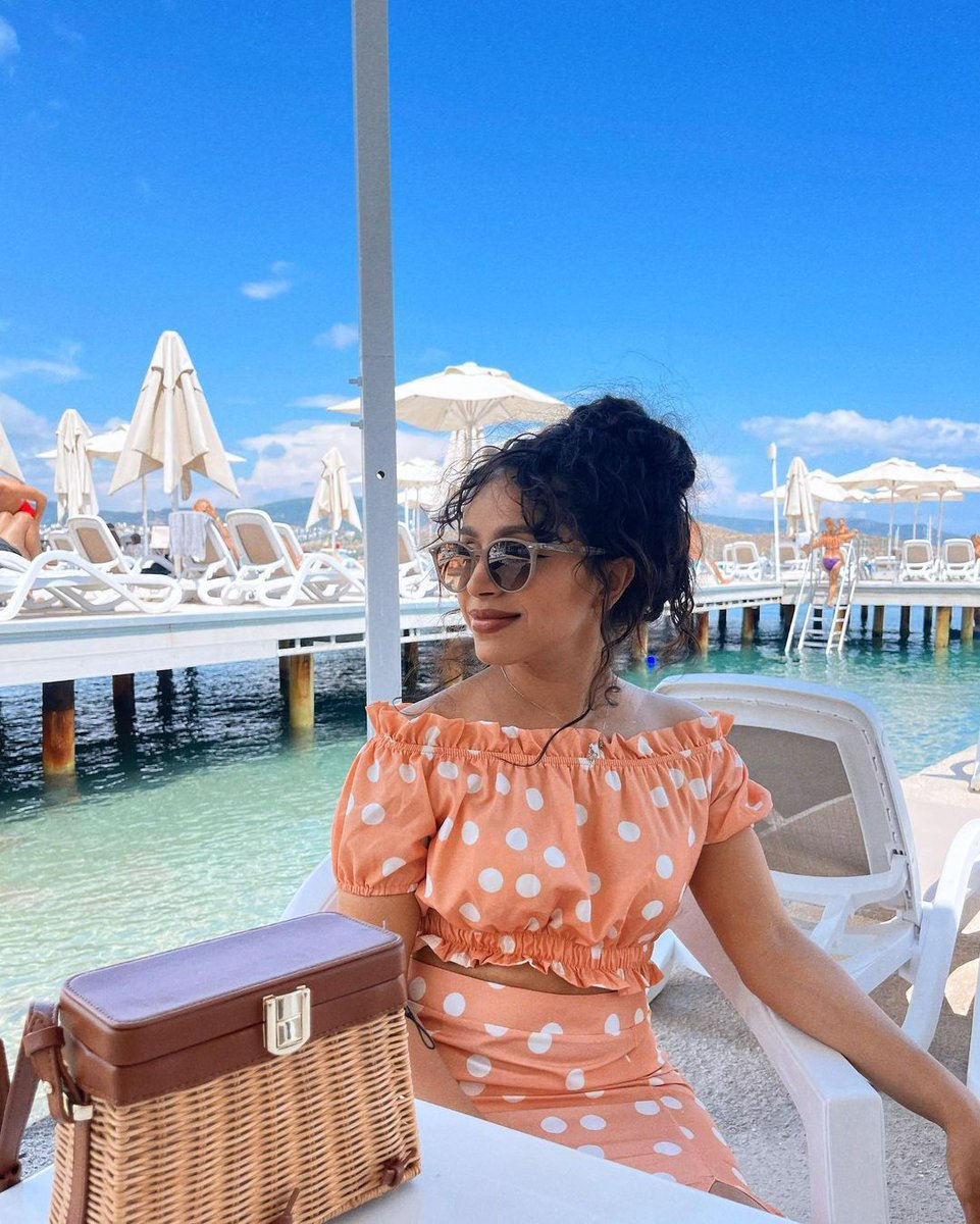 ChicPoint_AR's tweet photo. Where are you on vacation today? 😊 IG simplyhiba
🔎Search ID: 222892
🎟 Coupon: Twitter90 Twitter88
🔗https://t.co/orEzcZA9sG
#سعودية #ستايل #فاشن #الشرق_الأوسط #رمضان_كريم #شيك_بوينت #chicpointer #chicpoint #chicpointparty #chicpointstudio #chicpointofview #outfit https://t.co/nSvi47HxZ7