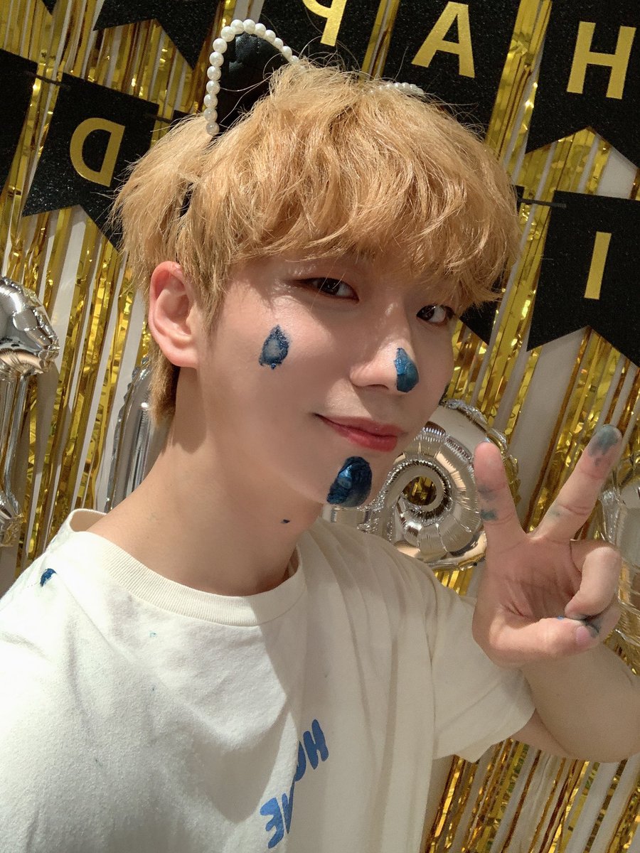 #Gunil : loml ( ◜‿◝ )♡