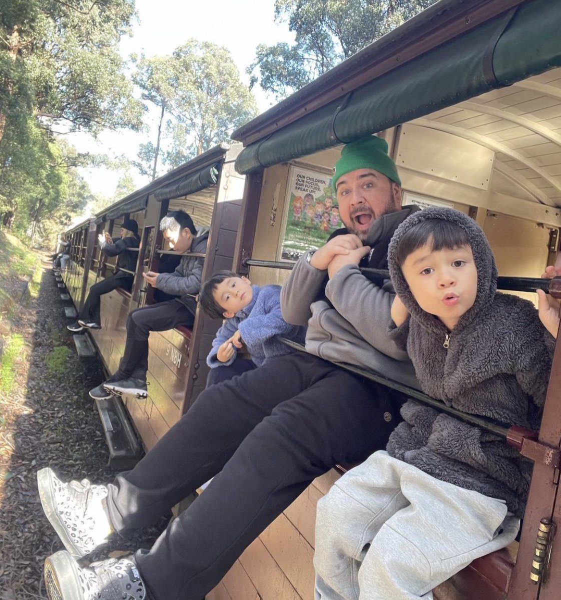 signedbywild's tweet photo. [#WILDstagram] 

Our favorite boys 💙🇦🇺

https://t.co/e1OWsnHeIz
#TheHammingtons #teamwild #talents #Australia #instagram #WILDGroup https://t.co/PC9xrLw47x