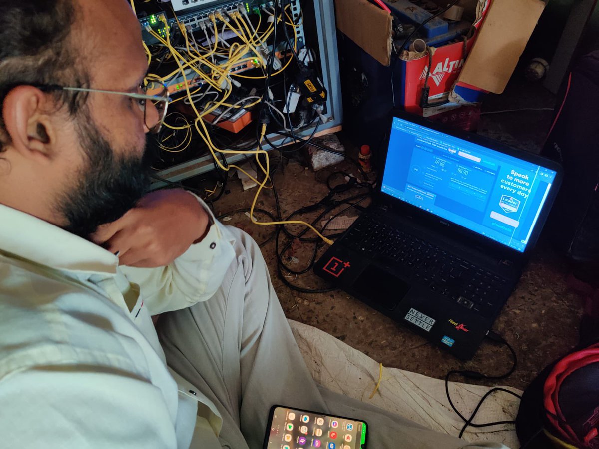 abhi481's tweet photo. Internet service live in Nashik , Maharashtra, Congratulations to Lokal Partner Ganeshji. @LocaleeCompany https://t.co/KfzyVA9wqs
