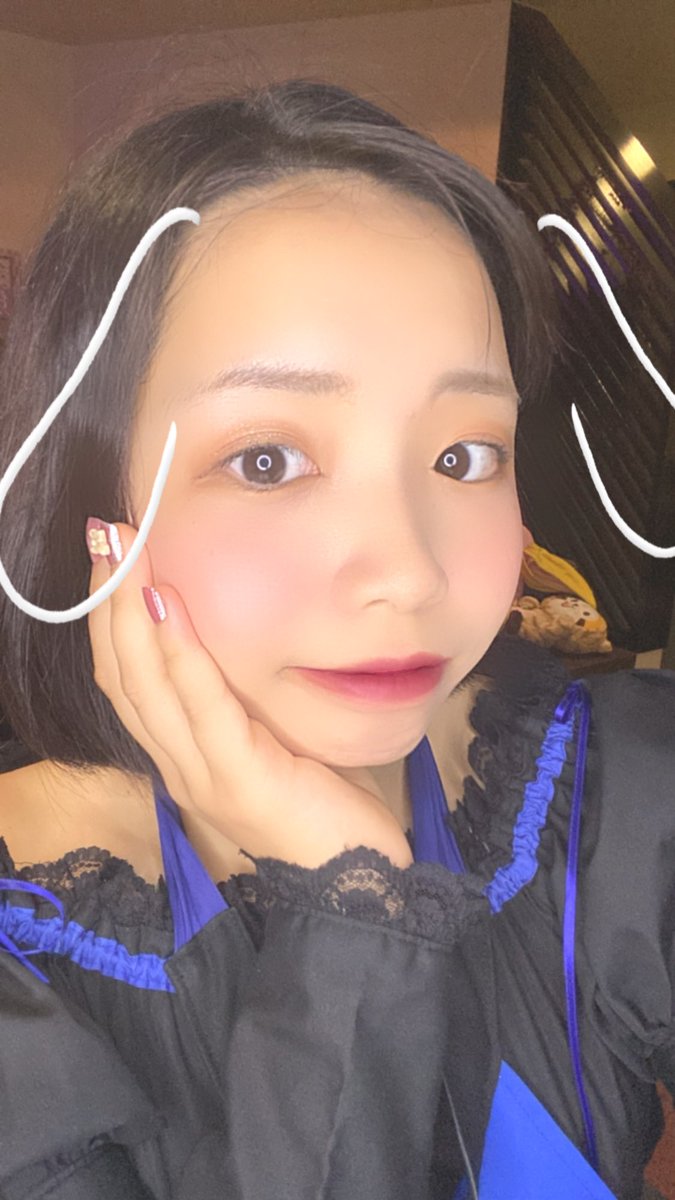 Anna_0432's tweet photo. 今日居てます〜！来てくれると嬉しいです🥲

#BAR #サブカル #自撮り #大阪 #コンカフェ #大阪 #日本橋 #FAVO https://t.co/foPt86rU7R