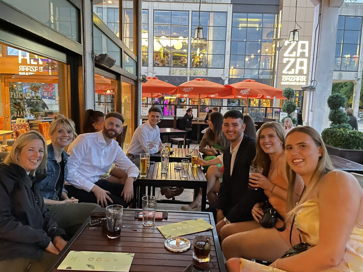 Great night out celebrating with our 2022 <a href="/UWESportRehab/">Sport Rehabilitation</a> graduates 🎓🍾👏👏👏<a href="/EC360PT/">Ellen Cook</a> <a href="/DaniVicary/">Dani Vicary</a>