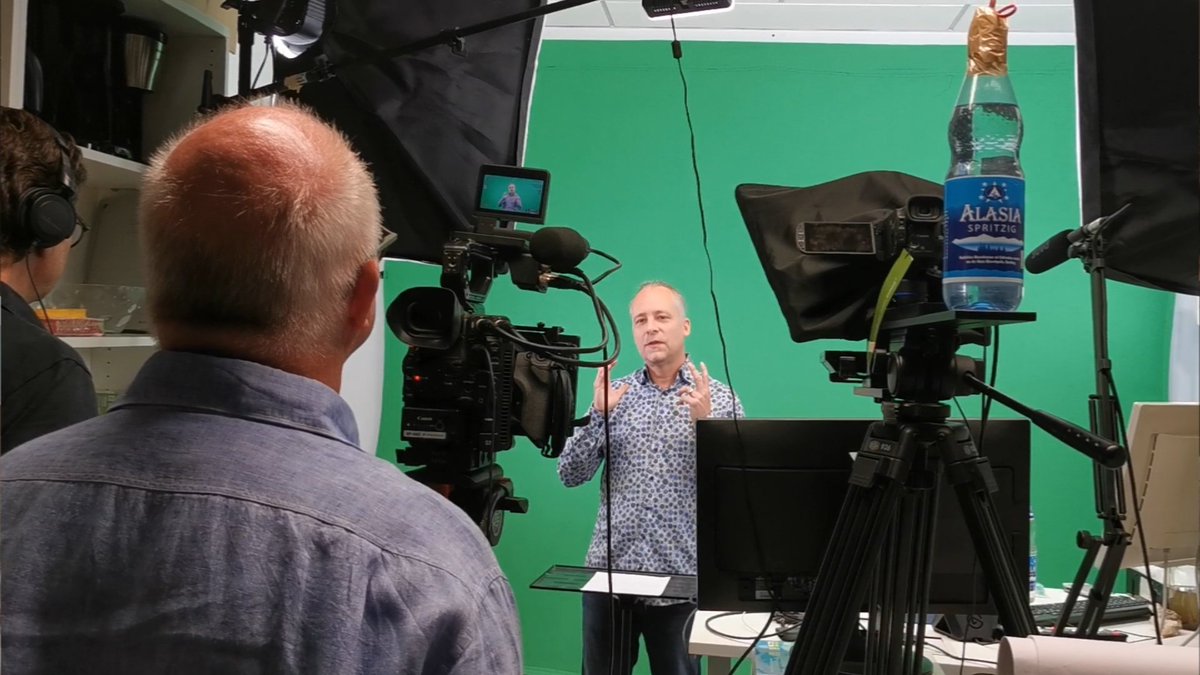 SFB1357's tweet image. What is our mission? Why is a #CRC funding by @dfg_public important? What motivates scientists at different career stages? What do we want to achieve in microplastics research? Does interdisciplinary team work matter? Let's see if we can answer all questions in 120 seconds 🤔.