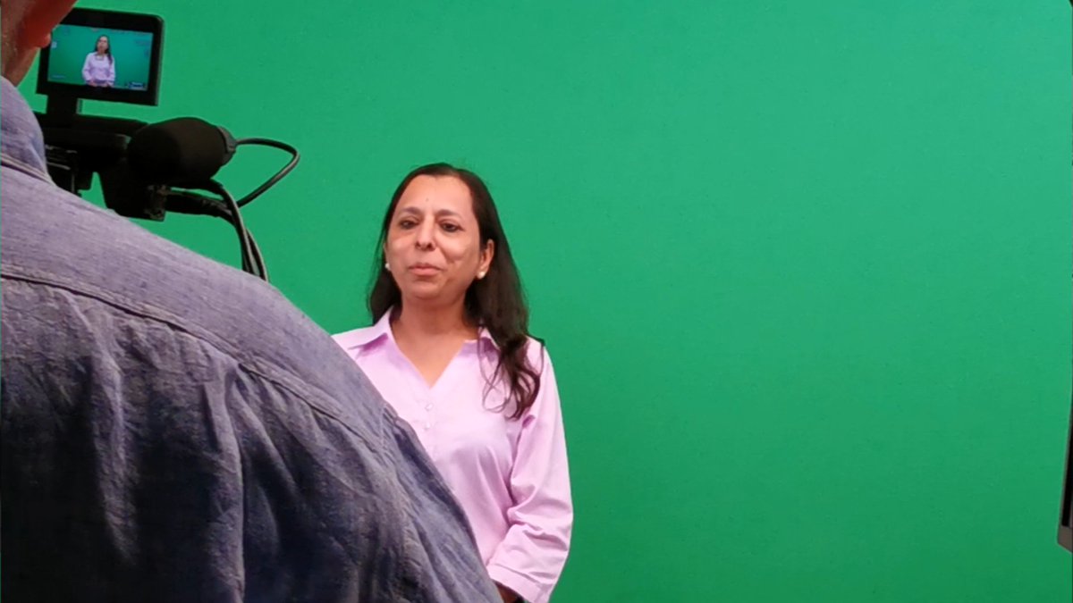 SFB1357's tweet image. What is our mission? Why is a #CRC funding by @dfg_public important? What motivates scientists at different career stages? What do we want to achieve in microplastics research? Does interdisciplinary team work matter? Let's see if we can answer all questions in 120 seconds 🤔.