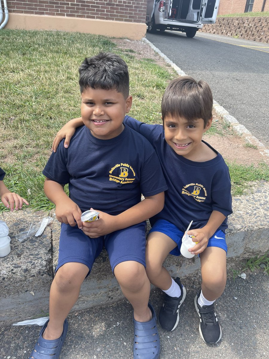 Mrs.Freudenvoll & Mrs.DeCorso tweet media