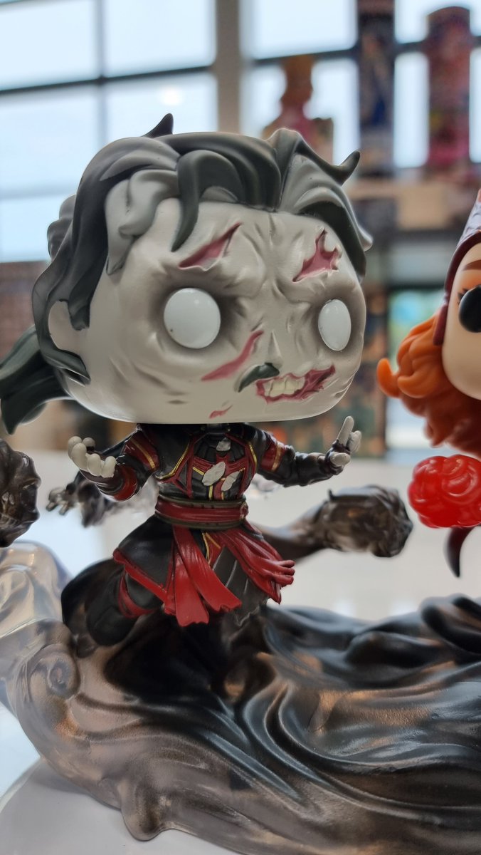 foxchip_fr's tweet photo. Strange et Wanda sont-ils en train de se battre ? 

Qu'est-ce qui les pousse à agir ainsi ? 

Qui des deux l'emportera ?

https://t.co/TArK88IpaZ

#Marvel #DocteurStrange #Wanda #ScarletWitch #Palmer #comics #superhero #multiverse #Cumberbatch #Olsen https://t.co/XJvVam721t