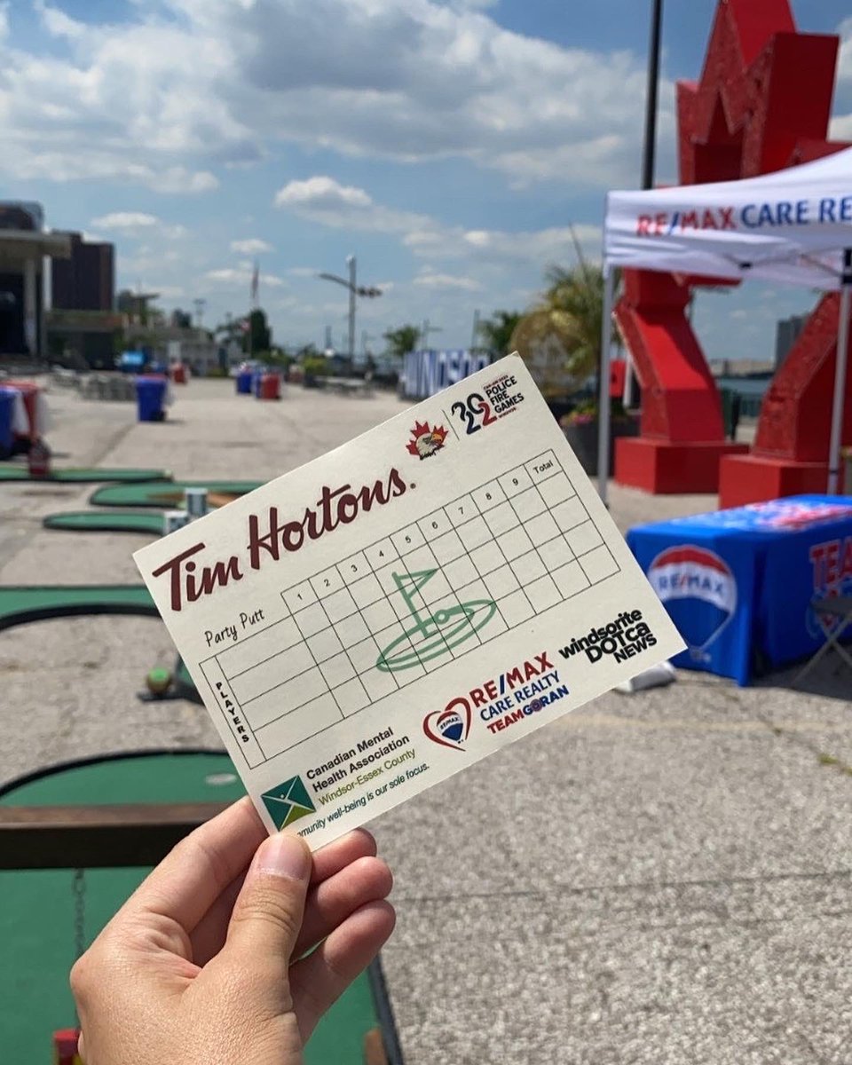 party_putt's tweet photo. Can-Am Games opening ceremonies ⛳️ https://t.co/SLm3QBKBNL