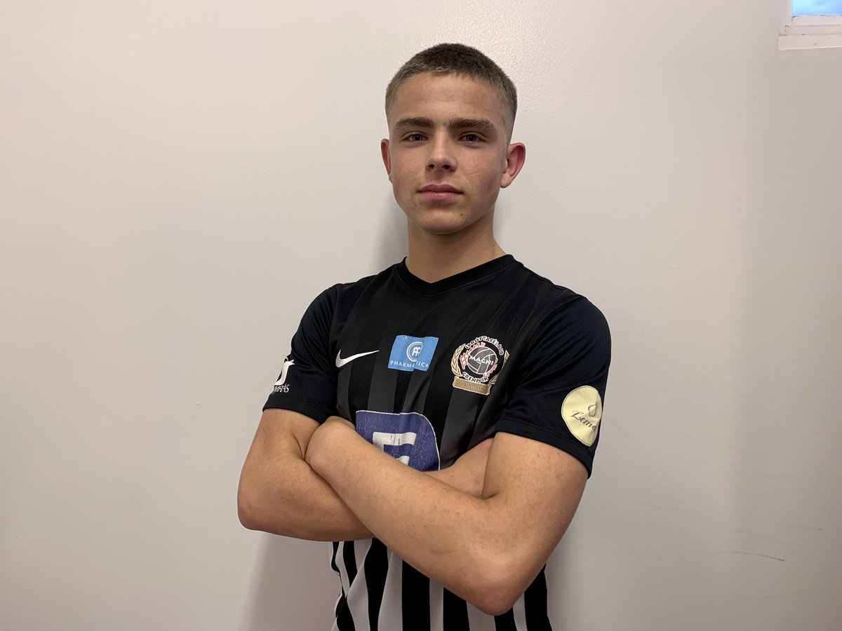 Kári Gauta í Magna ⚫️⚪️

Magnamönnum barst góður liðsstyrkur í síðustu viku þegar að Kári Gautason kom til okkar á láni frá KA. Hann er ungur og kraftmikill bakvörður sem verður gaman að fylgjast með í sumar!

<a href="/karigautason03/">karigautason</a> #ástríðan #fotboltinet