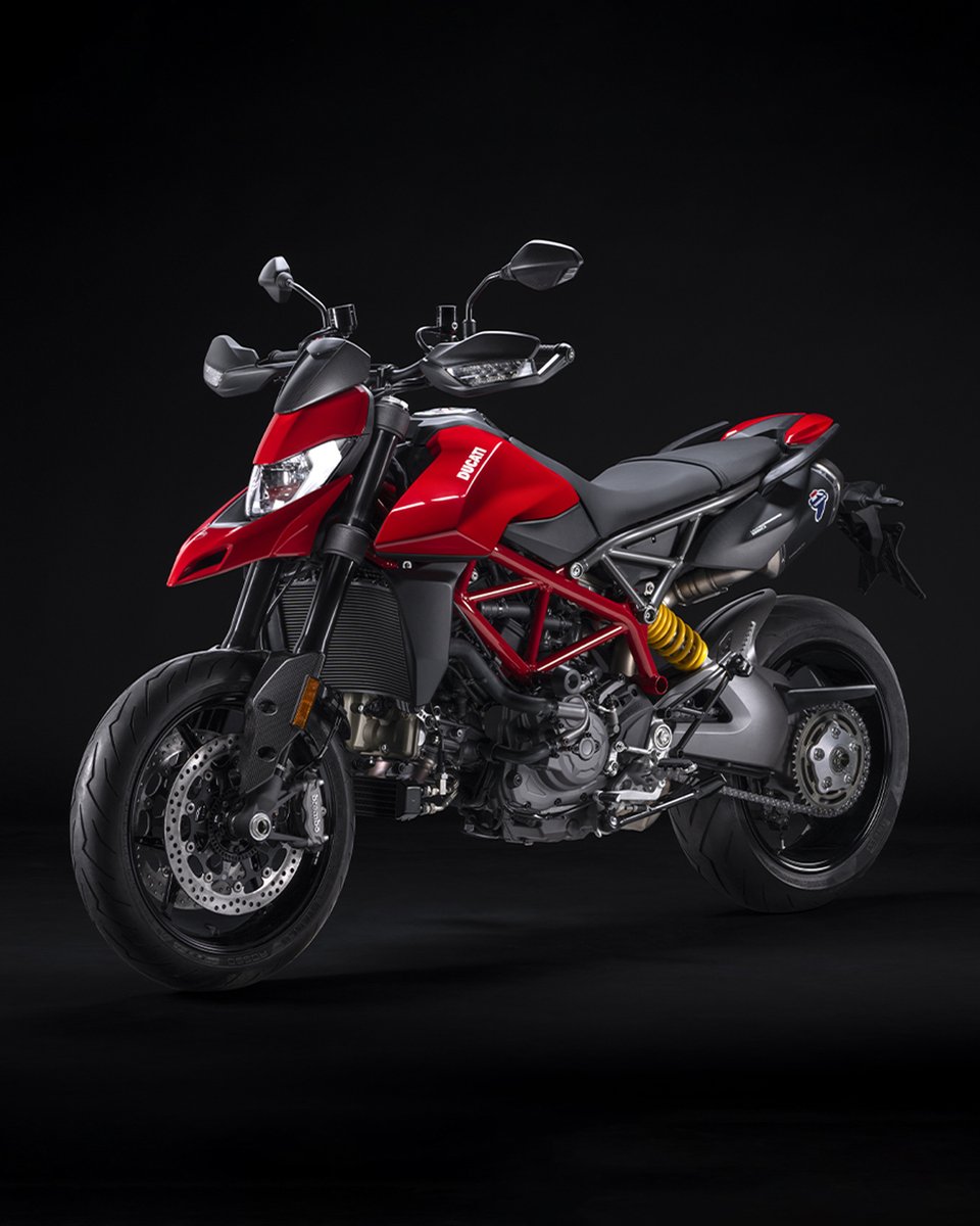 DucatiMotor's tweet image. Hypermotard: Take on the world from a breath-taking perspective.​

#Hypermotard #DucatiStyle