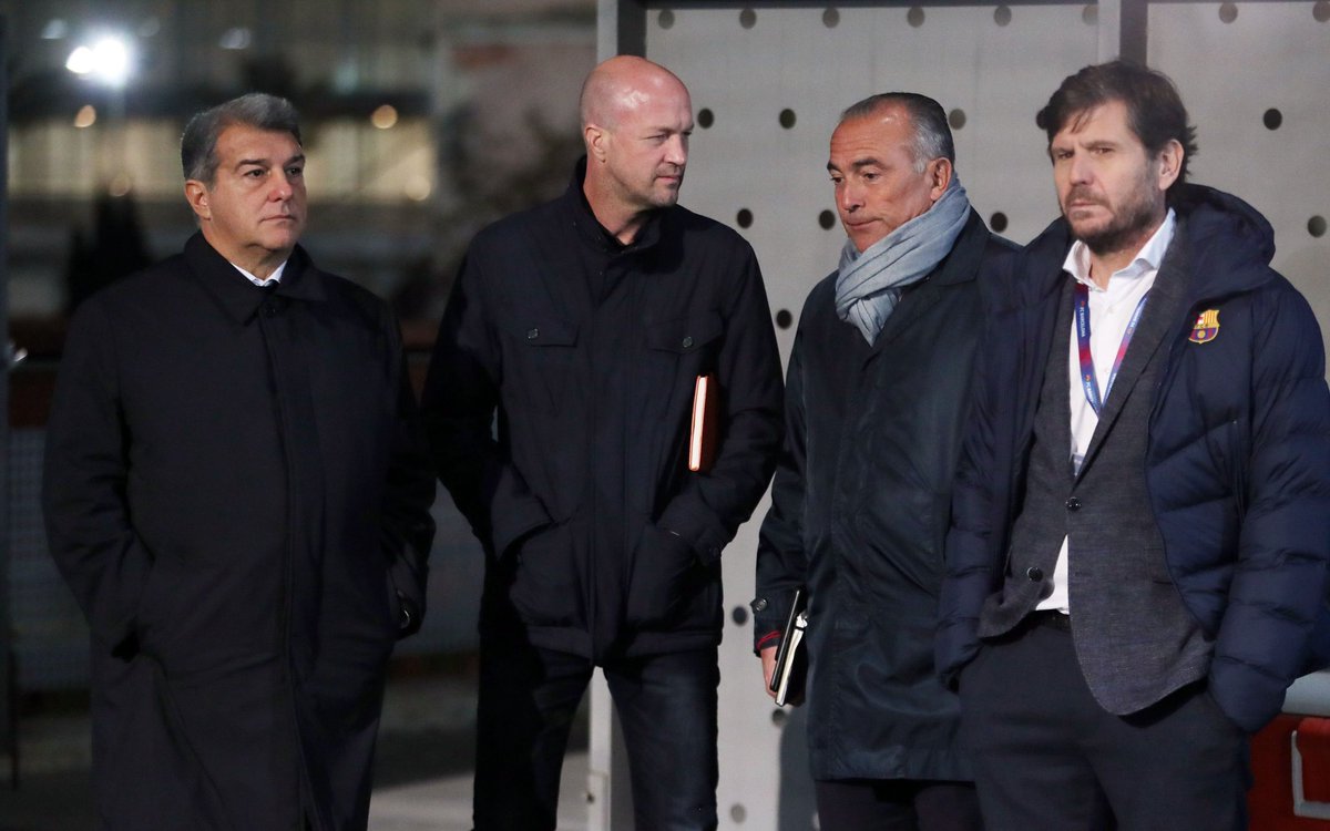 10InfoBlaugrana's tweet photo. Christensen: 0 M
Kessié: 0 M
Pablo Torre: 5 M
Lewandowski: 45 M
Raphinha: 60 M
Koundé: 50 M

Total: 160 M💰

Coutinho: 160 M💰

Pequeñas diferencias..... https://t.co/6PPiMknDBP