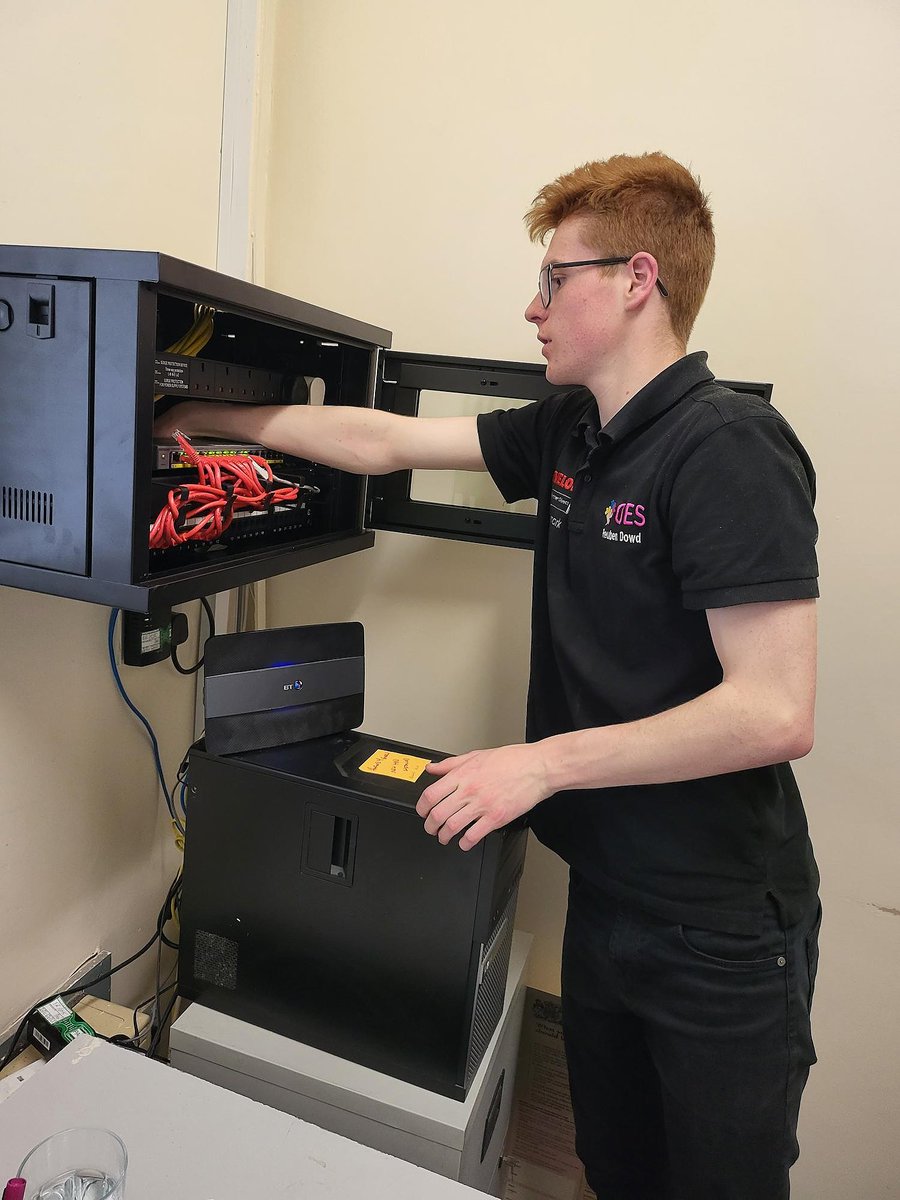 OESUKLtd's tweet image. Apprentice IT Engineer Reuben assisting install #WirelessAccess at Hafod Y Green Nursing Home, enabling residents full internet access to stay connected with loved ones, video call, watch TV, and pass time with Apps and games. 💻📶📱

#WeAreOES #WirelessAccess #StayConnected