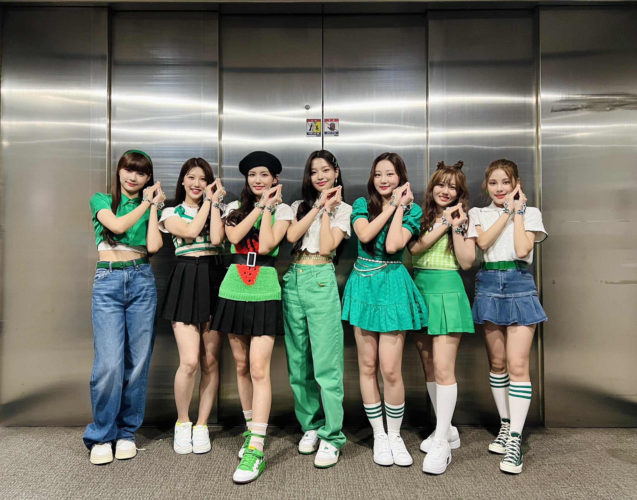 FYwBXICVsAEtDCo?format=jpg&name=large