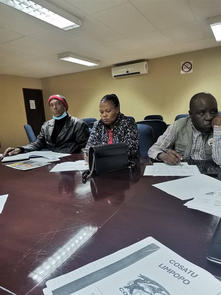 _cosatu's tweet photo. #COSATU Ephraim Mogale Local Executive Committee session is underway in Sekhukhune district to strengthen the federation on the ground #WorkerControl #InternalDemocracy #OrganizationBuilding #Hegemony https://t.co/zPkxYDgRdY