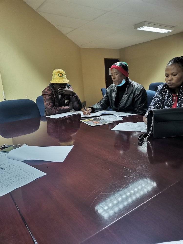 _cosatu's tweet photo. #COSATU Ephraim Mogale Local Executive Committee session is underway in Sekhukhune district to strengthen the federation on the ground #WorkerControl #InternalDemocracy #OrganizationBuilding #Hegemony https://t.co/zPkxYDgRdY