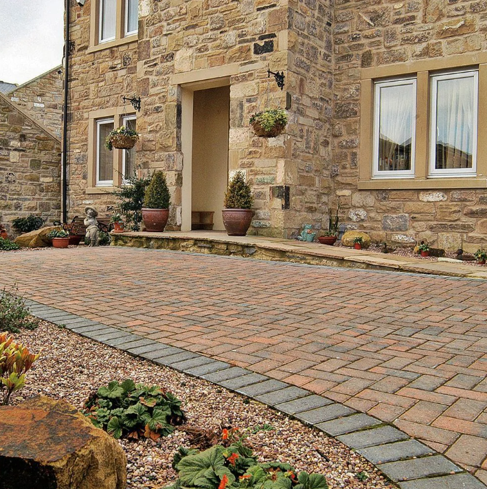 simplypaving's tweet photo. Featuring our lovely Charcon Europa Block Paving:
Comes in Autumn, Brindle, Buff, Burnt Oker, Charcoal, Grey and Red
-----------------------------------------
Check out our Charcon Europa Range here:
https://t.co/3MYltLQiz0
-----------------------------------------
#simplypaving https://t.co/AUsk74TV80