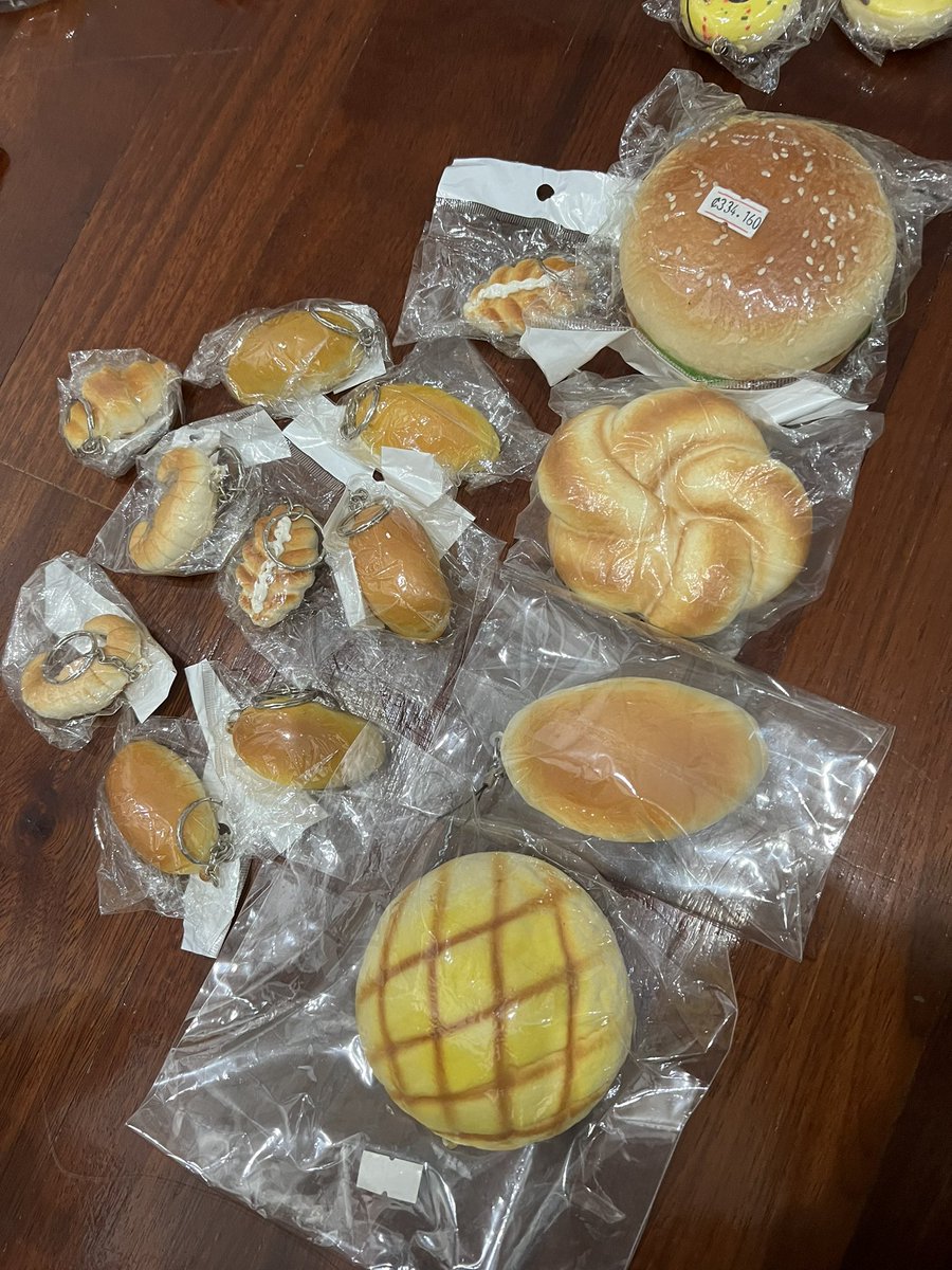 momono345's tweet photo. พวกขนมปังเหมือนจิงค่า นุ่มทุกชิ้นคับ สนใจทักเค้ามาไ้เลยค่า  #ส่งต่อสกุชชี่ #ตลาดนัดสกุชชี่ #สกุชชี่ #สกุชชี่แท้ #สกุชชี่ไม่แท้ https://t.co/e2ZDT1nywB