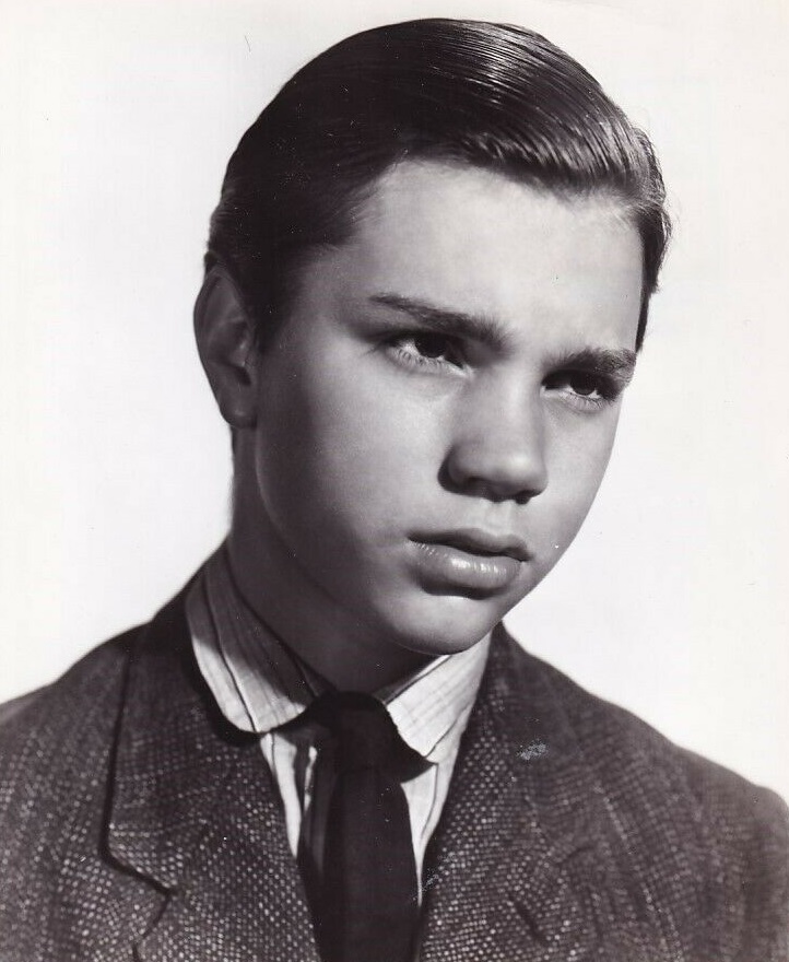  July 28, 1931. Happy 91st Birthday to Darryl Hickman. 