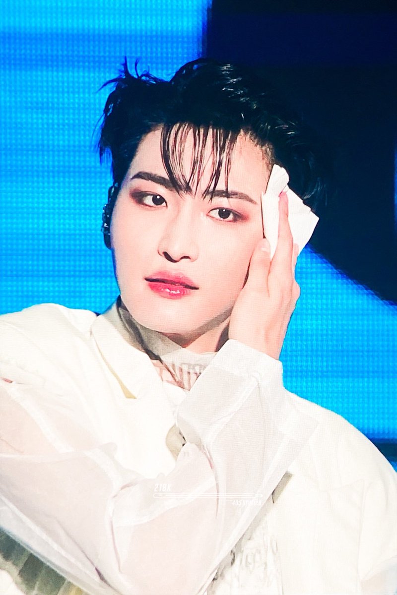 Temperature_403's tweet photo. 220728 쇼케이스 

#ATEEZ #에이티즈 #박성화 #성화 #SEONGHWA https://t.co/b81r2PbG33