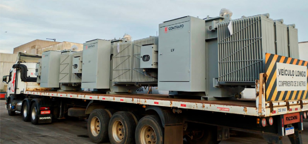 TransformerTec3's tweet photo. COMTRAFO delivers 16 transformers to Montana
Read the full news article: https://t.co/A0o8OsMtHL
#deliver #transformers #distribution #mineraloil #transformertechnology #news https://t.co/N1ZC2PnU9q